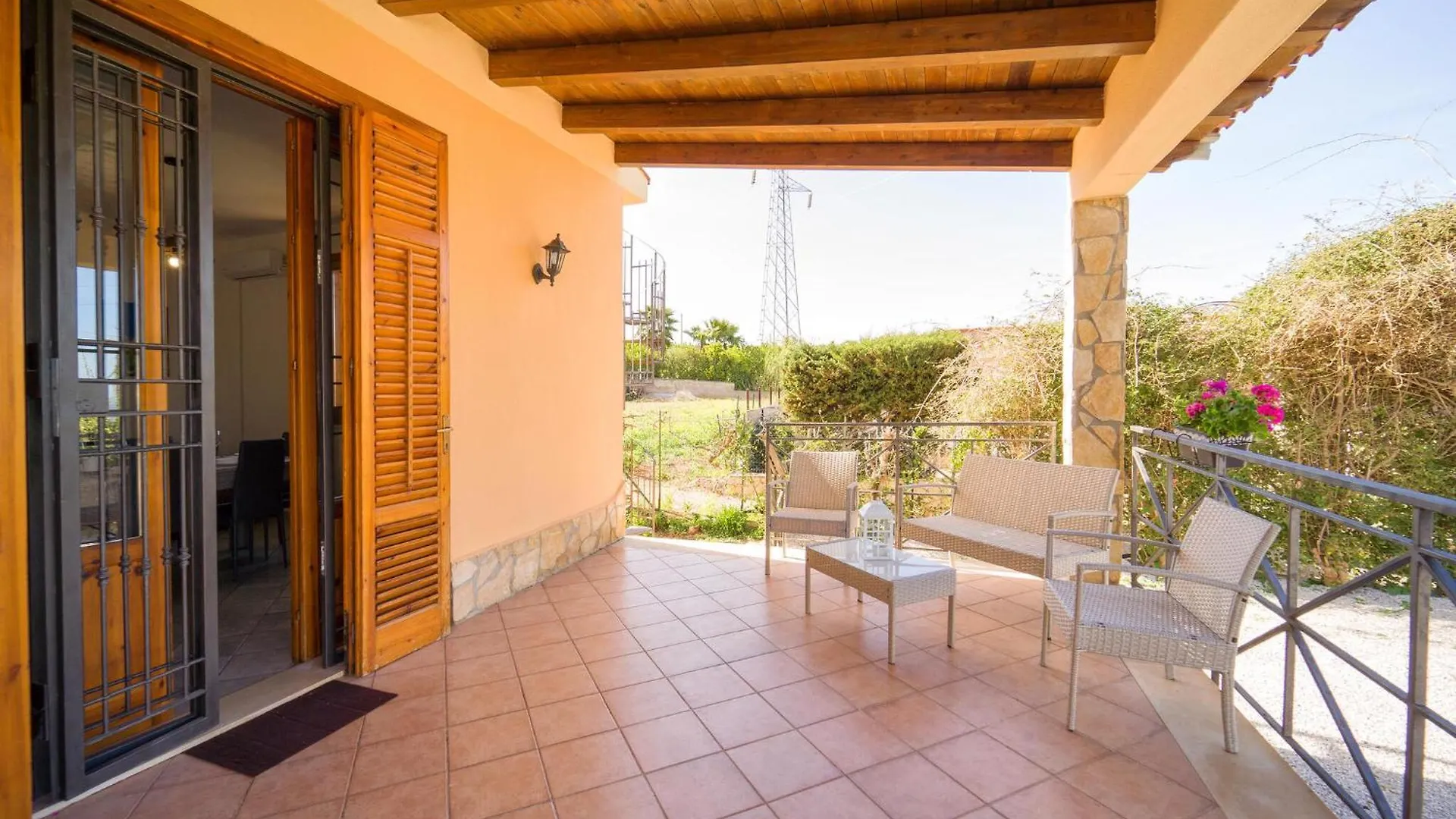 Awesome Home In Altavilla Milicia With Kitchen 0*,  이탈리아